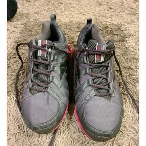 Women's Reebok shoes size 8.5